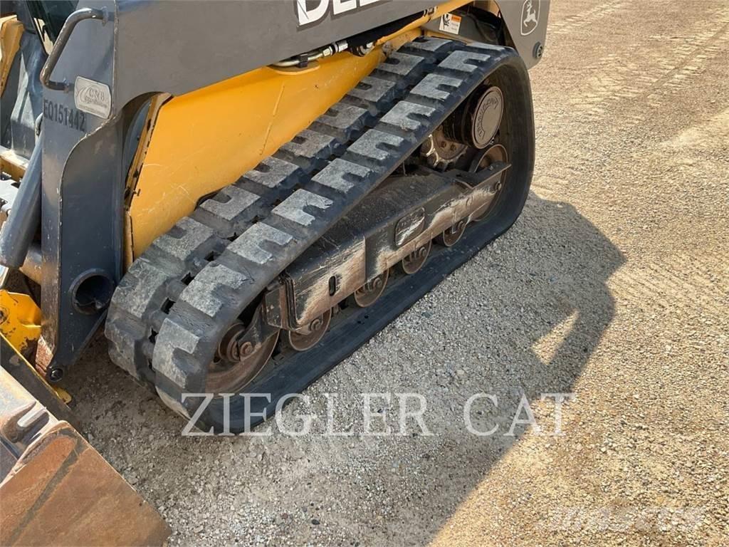 John Deere & CO. 323D Верижен товарач