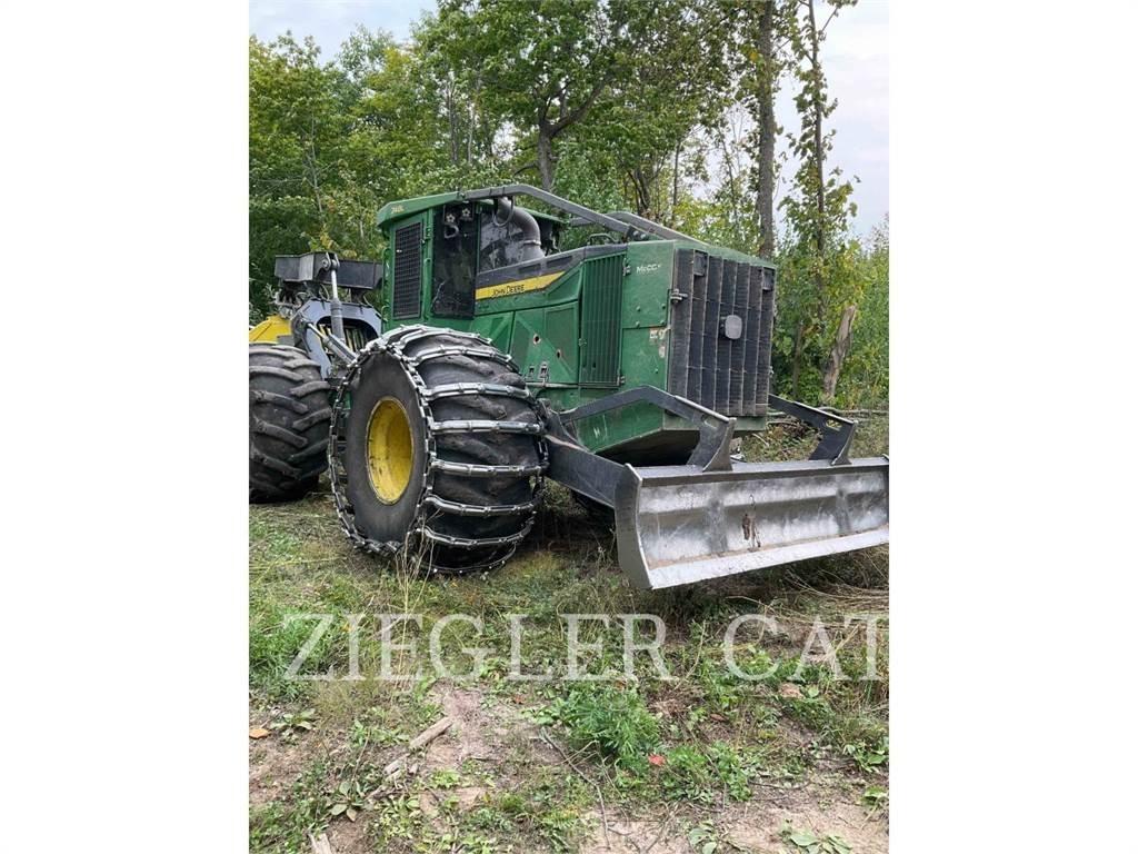 John Deere & CO. 748L Горски трактори