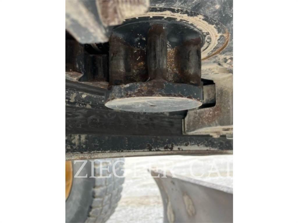 John Deere & CO. 770 G Грейдери