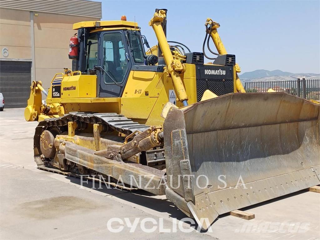 Komatsu D155 Верижни булдозери

