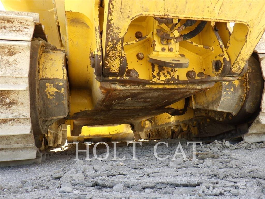 Komatsu D71EX-24 Верижни булдозери
