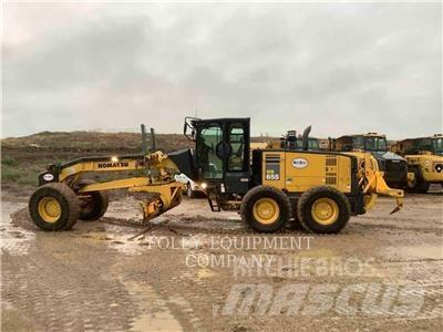 Komatsu GD655 Грейдери