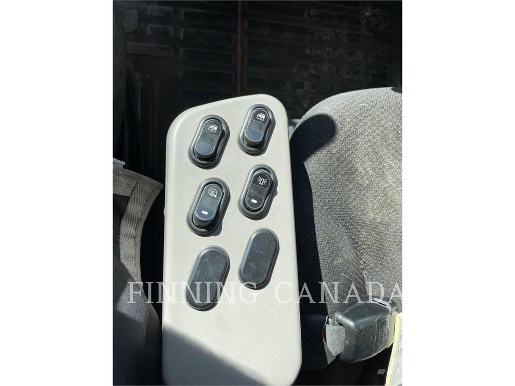 Komatsu HD605-8 Дъмпери/моторни превозни средства