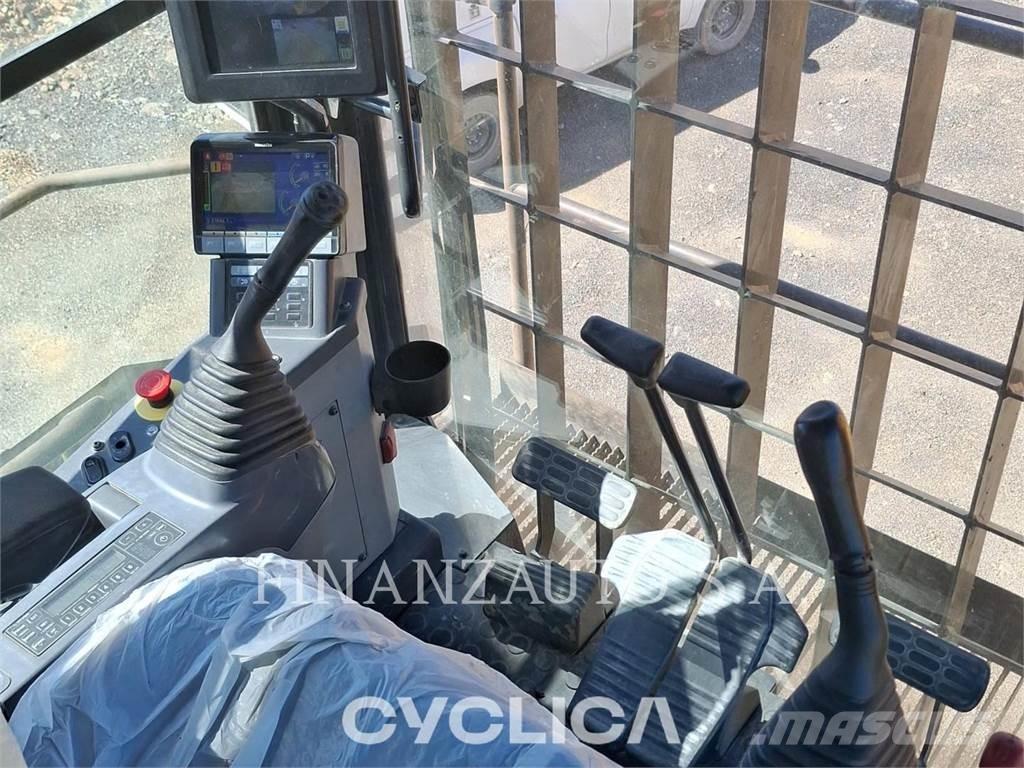 Komatsu PC2000-11 Верижен екскаватор