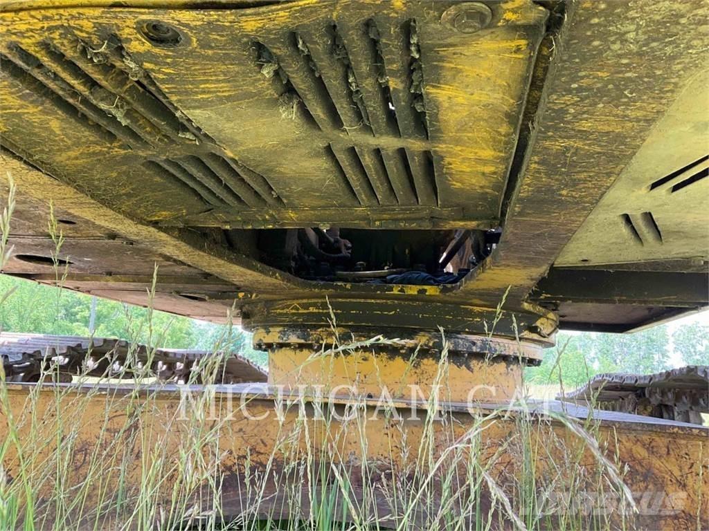 Komatsu PC220 Верижен екскаватор