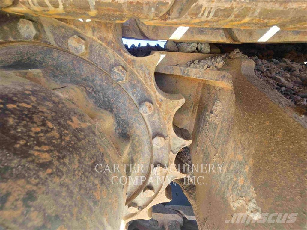 Komatsu PC220LC Верижен екскаватор