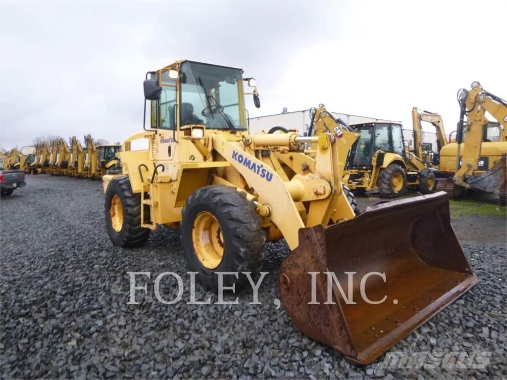 Komatsu WA250-5L Колесни товарачи