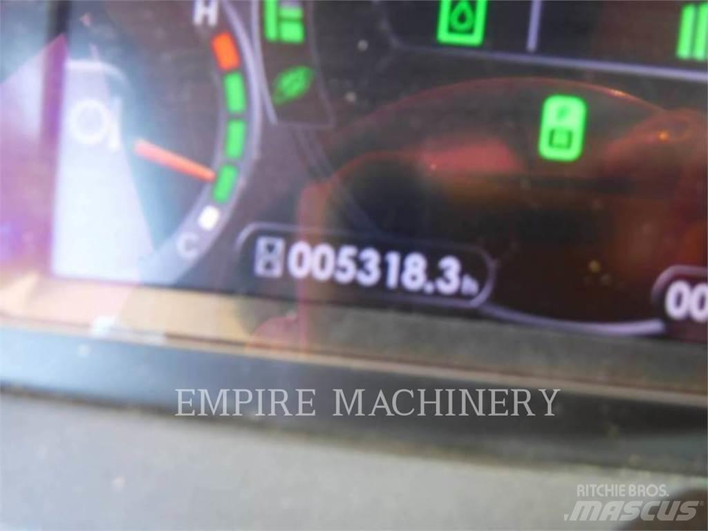 Komatsu WA320-8 Колесни товарачи