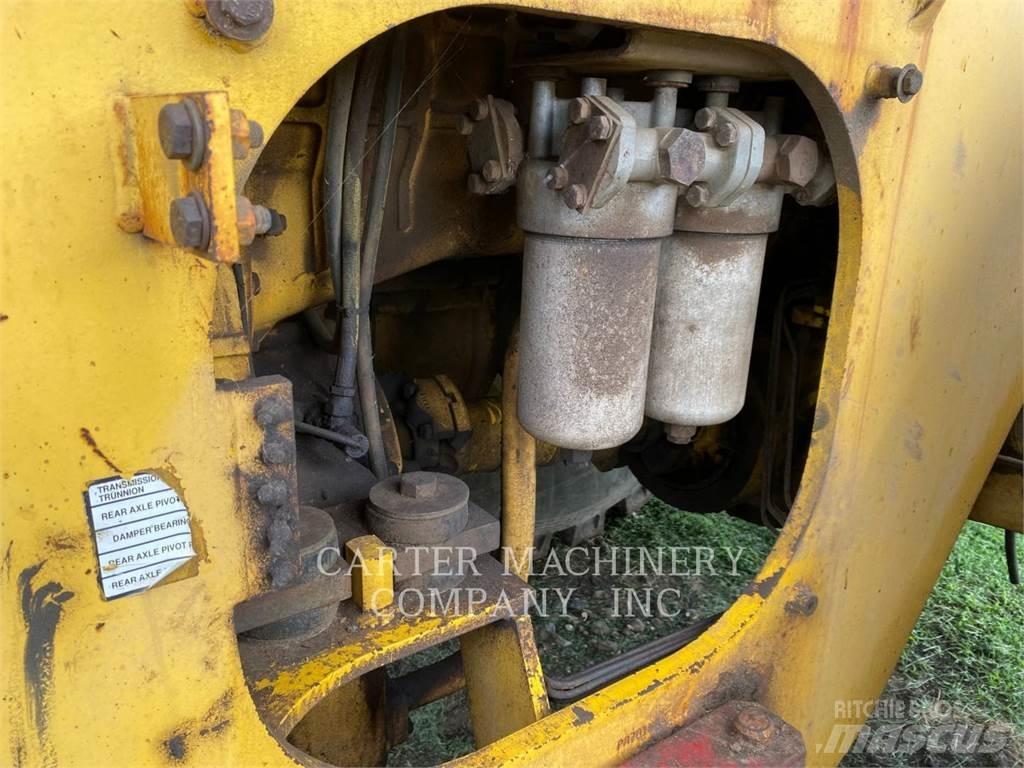 Komatsu WA500 Колесни товарачи