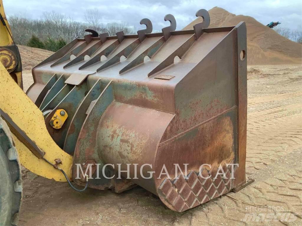 Komatsu WA500 Колесни товарачи