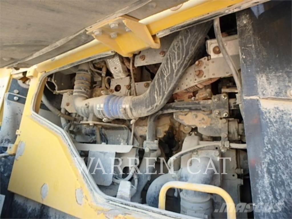 Komatsu WA500-7 Колесни товарачи