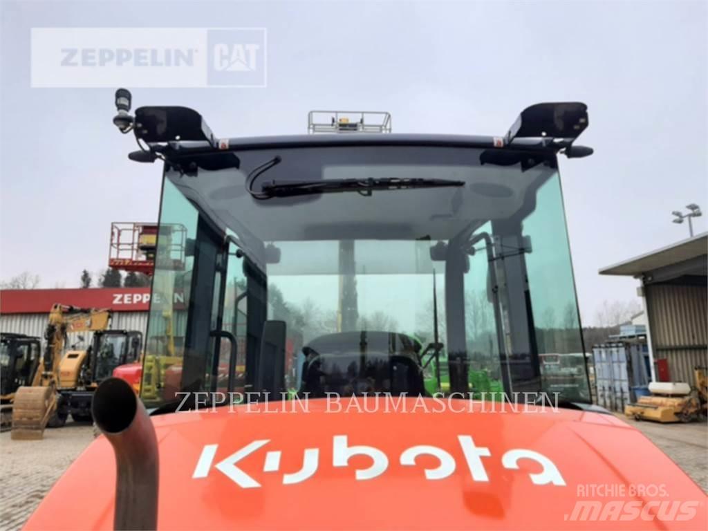 Kubota R090 Колесни товарачи