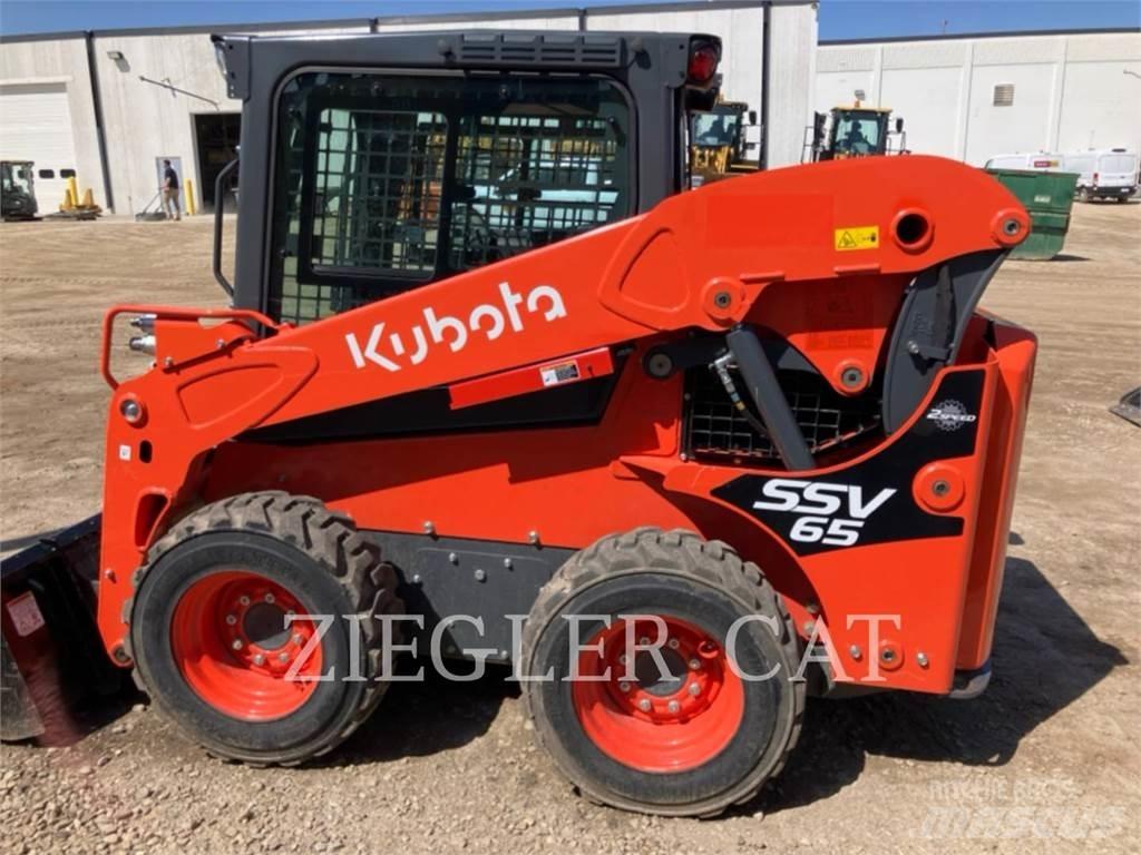 Kubota SSV65 Мини товарачи
