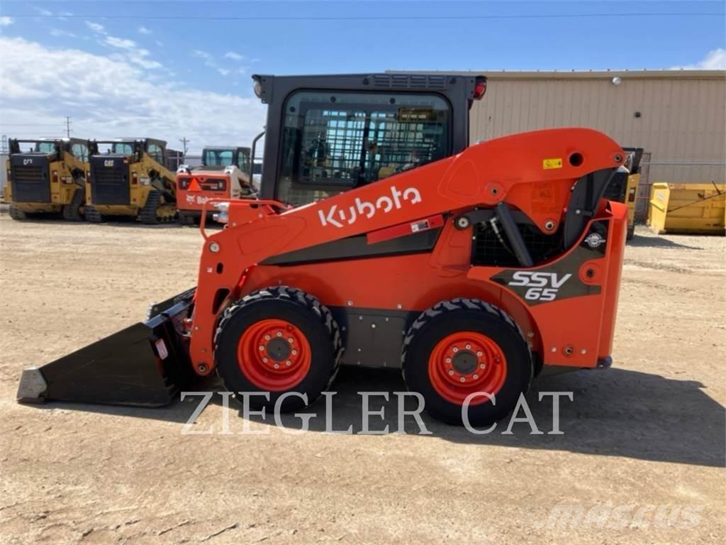Kubota SSV65 Мини товарачи
