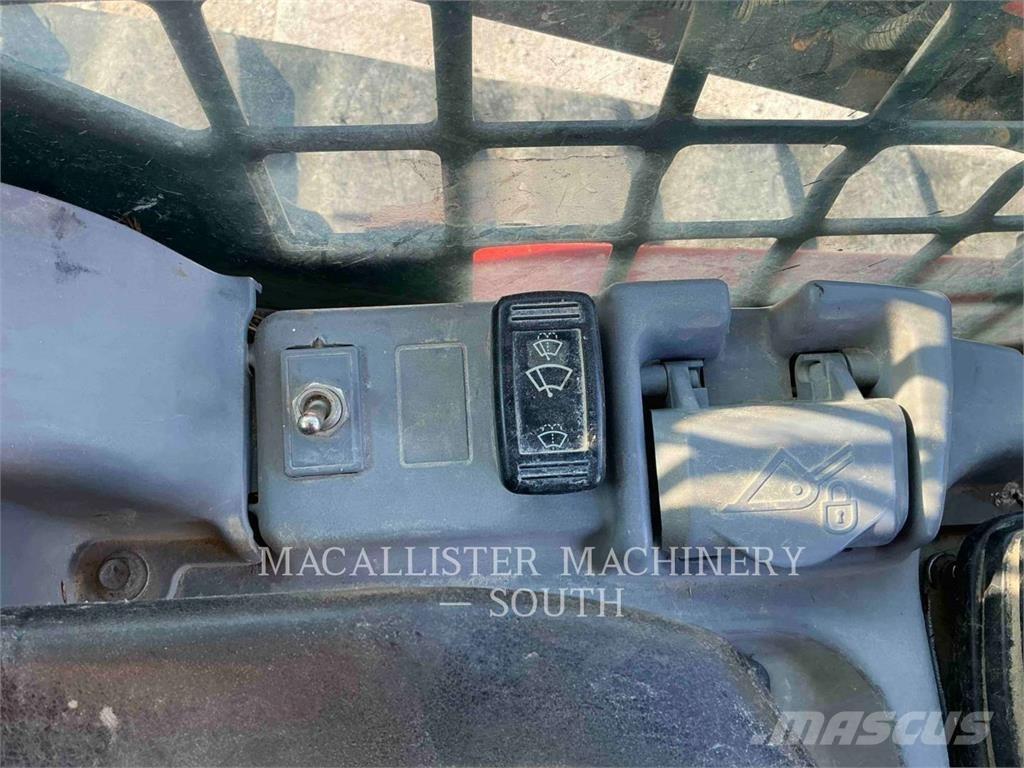 Kubota SVL75 Верижен товарач
