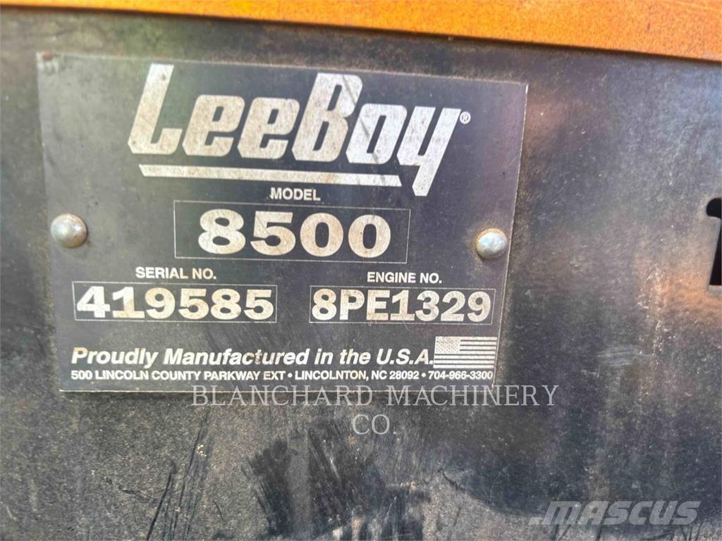 LeeBoy 8500E Машини за асфалт