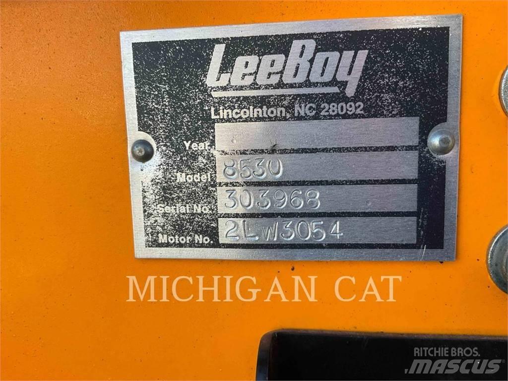 LeeBoy 8530 Машини за асфалт