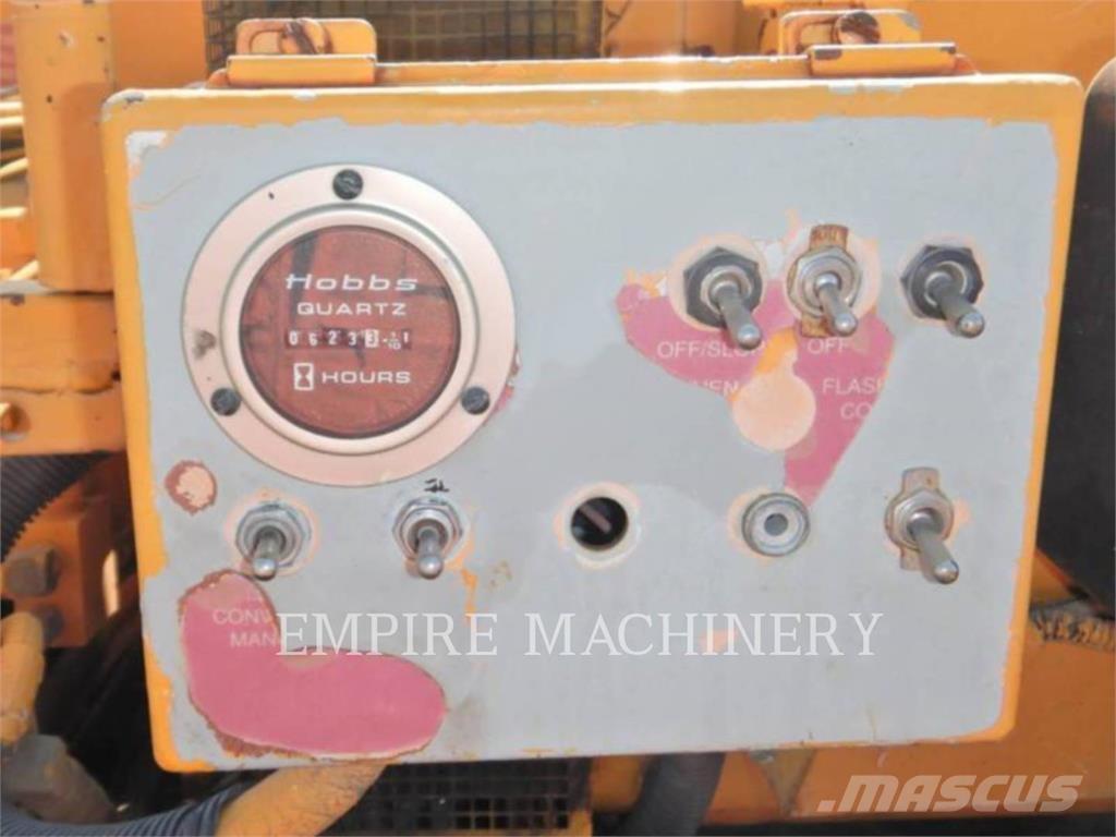 LeeBoy L8500T Машини за асфалт