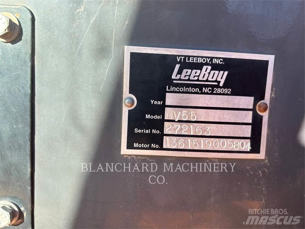 LeeBoy NV55 BROOM Автоматични метачки с четки