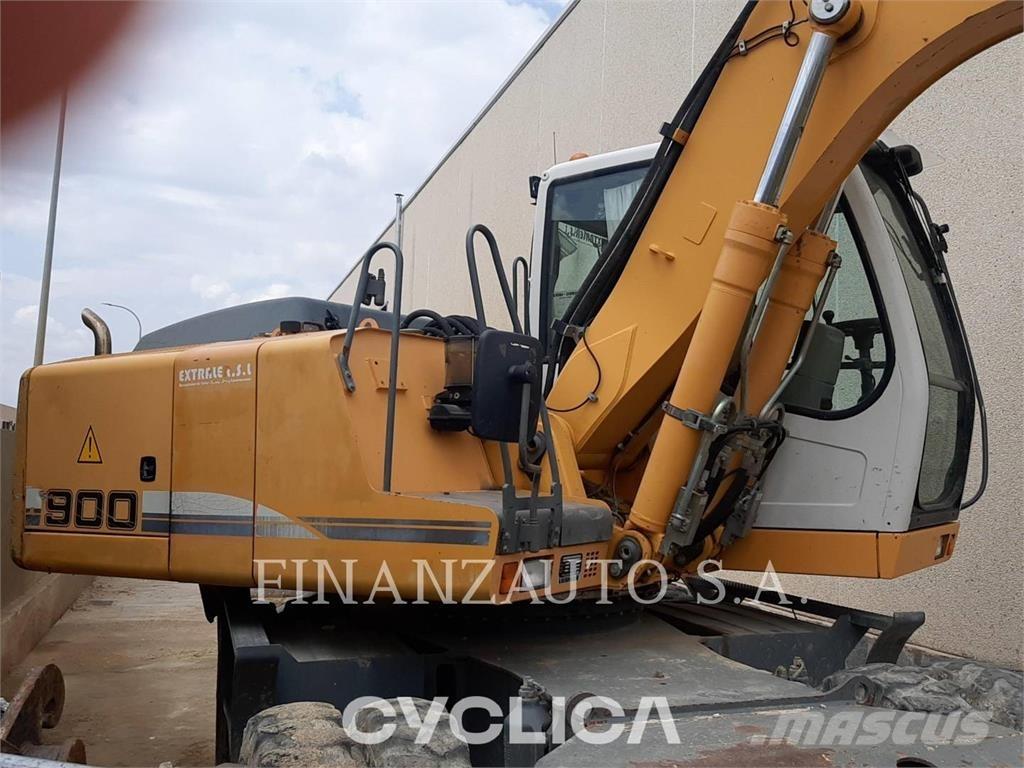 Liebherr A900 Колесни екскаватори