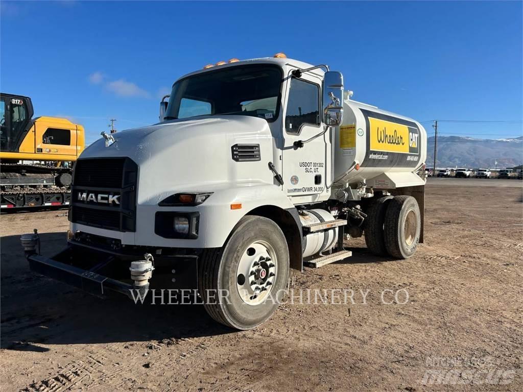 Mack WT2000 A Цистерна