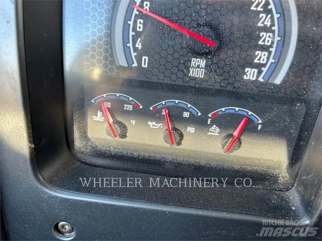 Mack WT2000 A Цистерна