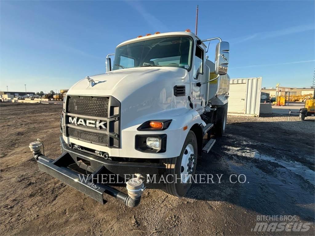 Mack WT2000 A Цистерна