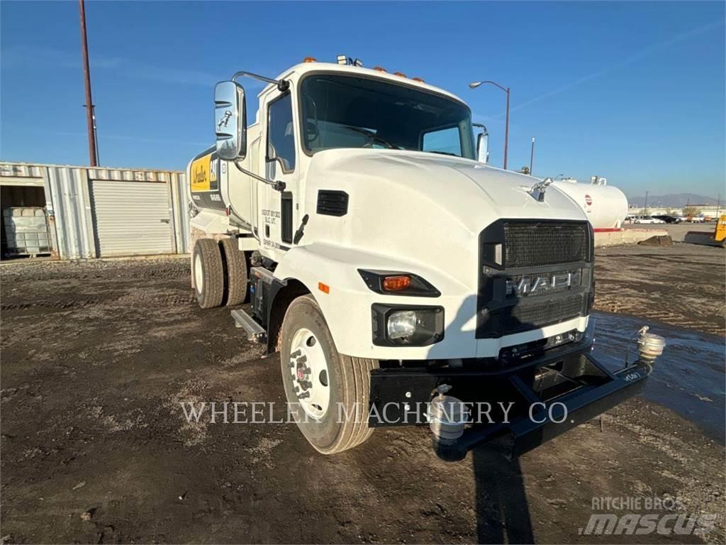 Mack WT2000 A Цистерна