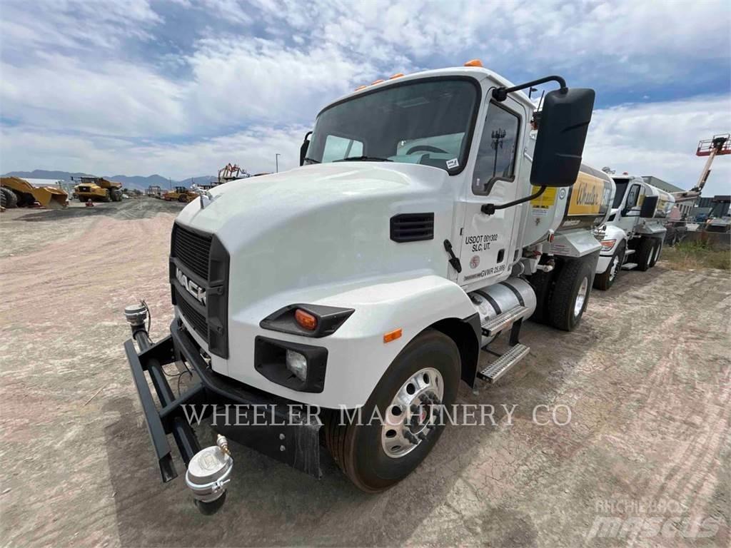 Mack WT2000 A Цистерна