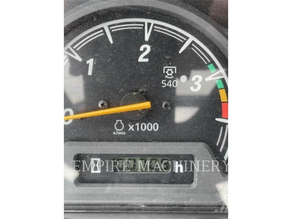 Massey Ferguson GC1725M Трактори