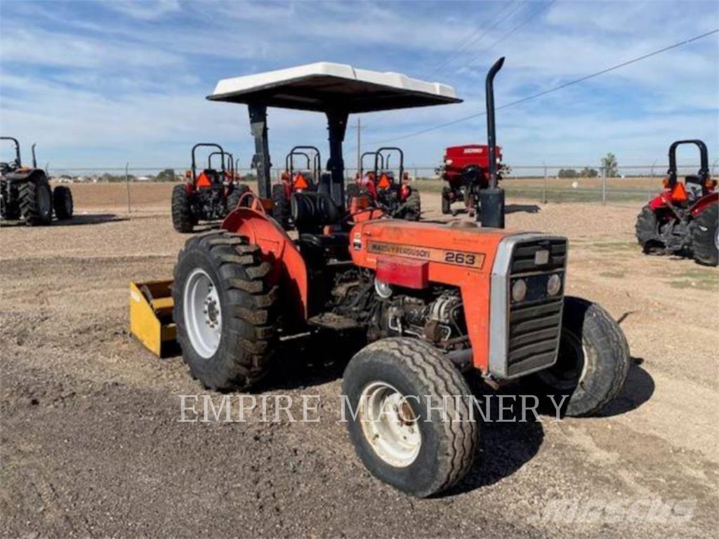 Massey Ferguson MF263 Трактори