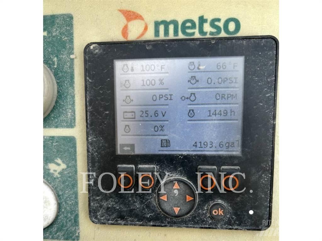 Metso ST2.8 Мобилни скрийнери
