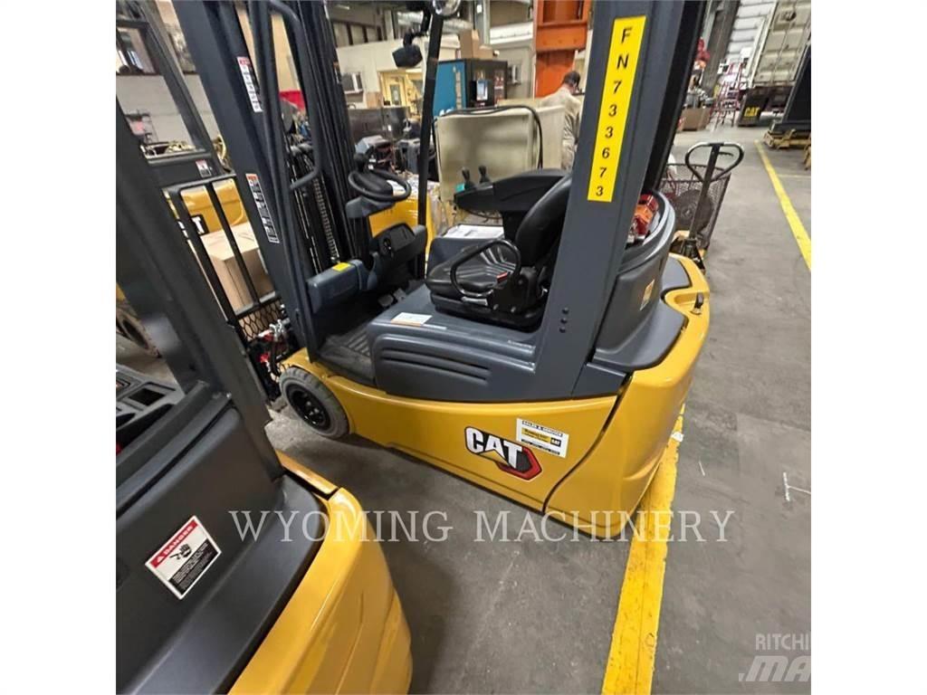 Mitsubishi 2ET4000 Електрически вилични кари-повдигачи