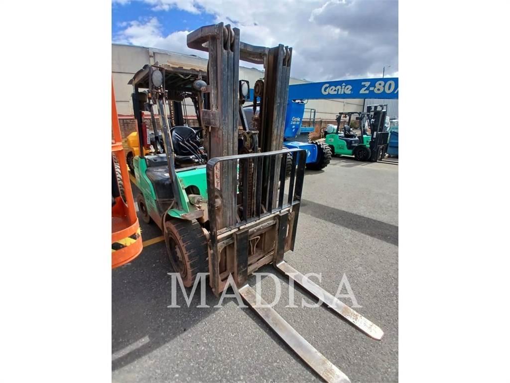 Mitsubishi FG30N-LP Вилични кари-повдигачи - други
