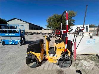 MultiQuip RL AR14H Двойни барабанни ролки
