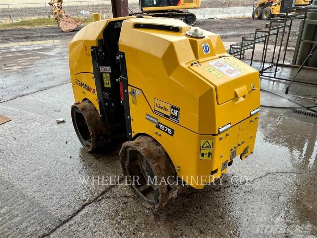 MultiQuip RX1575 Двойни барабанни ролки
