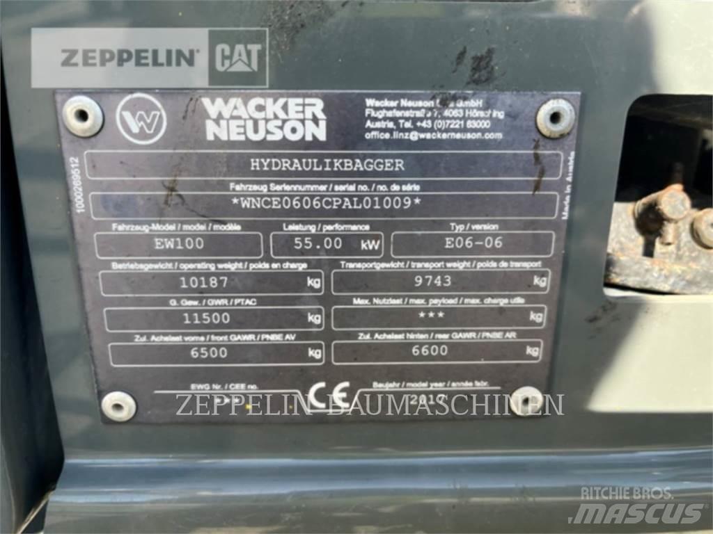 Neuson EW100 Колесни екскаватори