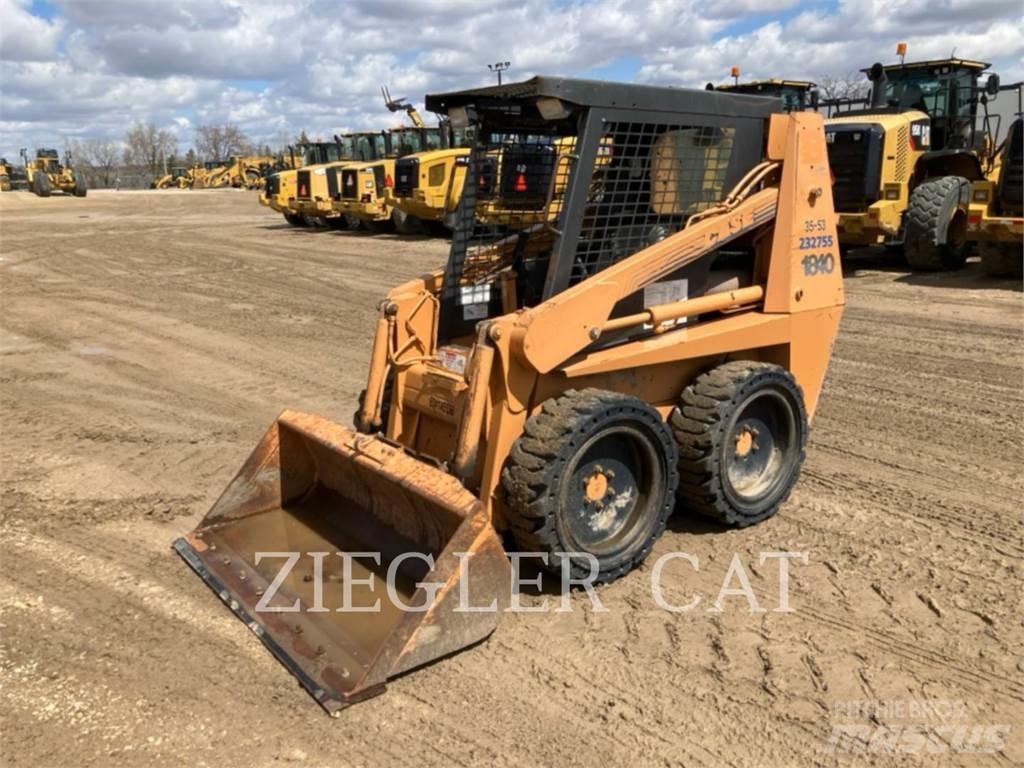 New Holland 1840 Мини товарачи
