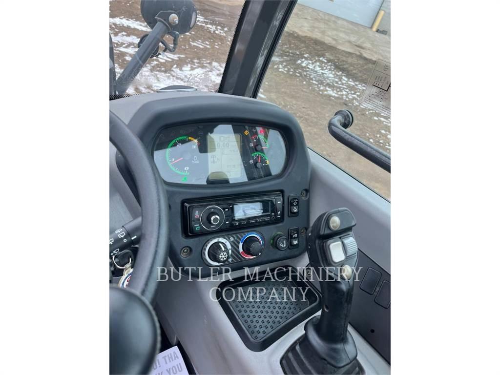 New Holland 321F Колесни товарачи