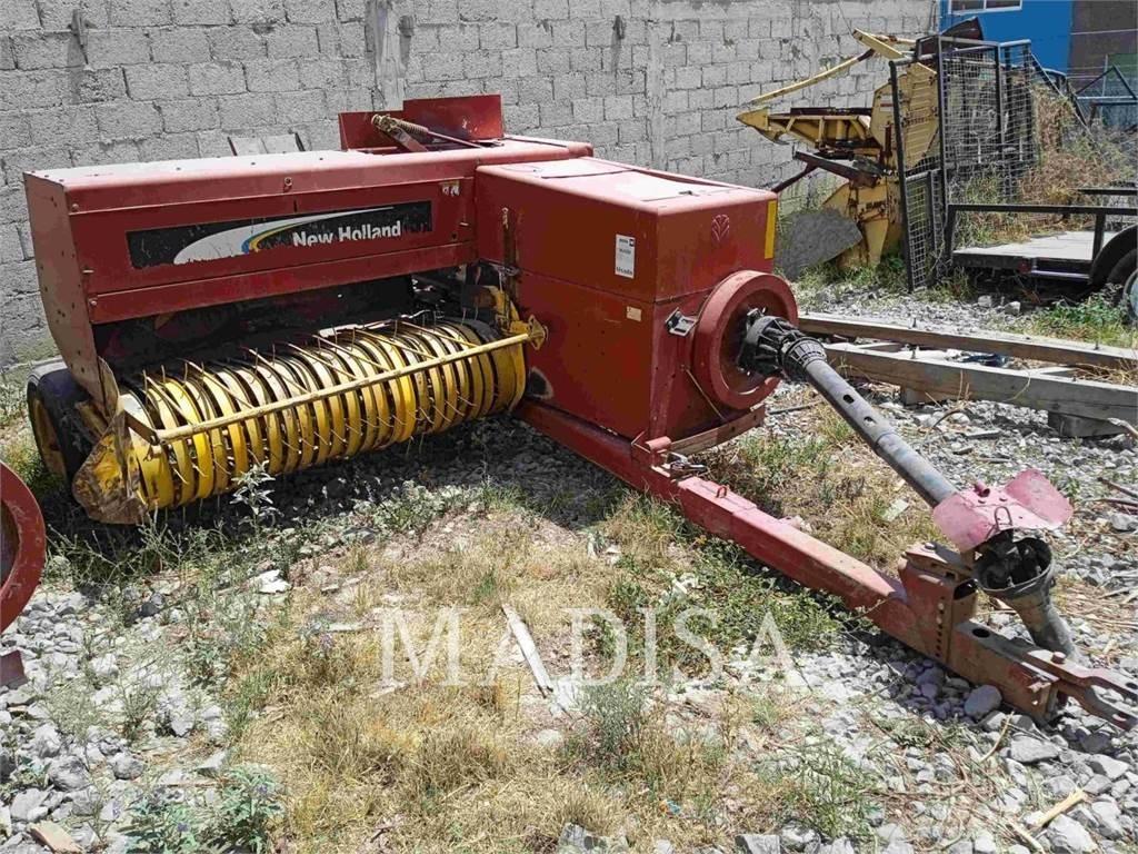 New Holland 570 Харвестери