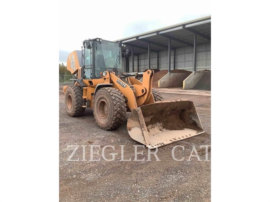 New Holland 621 F Колесни товарачи