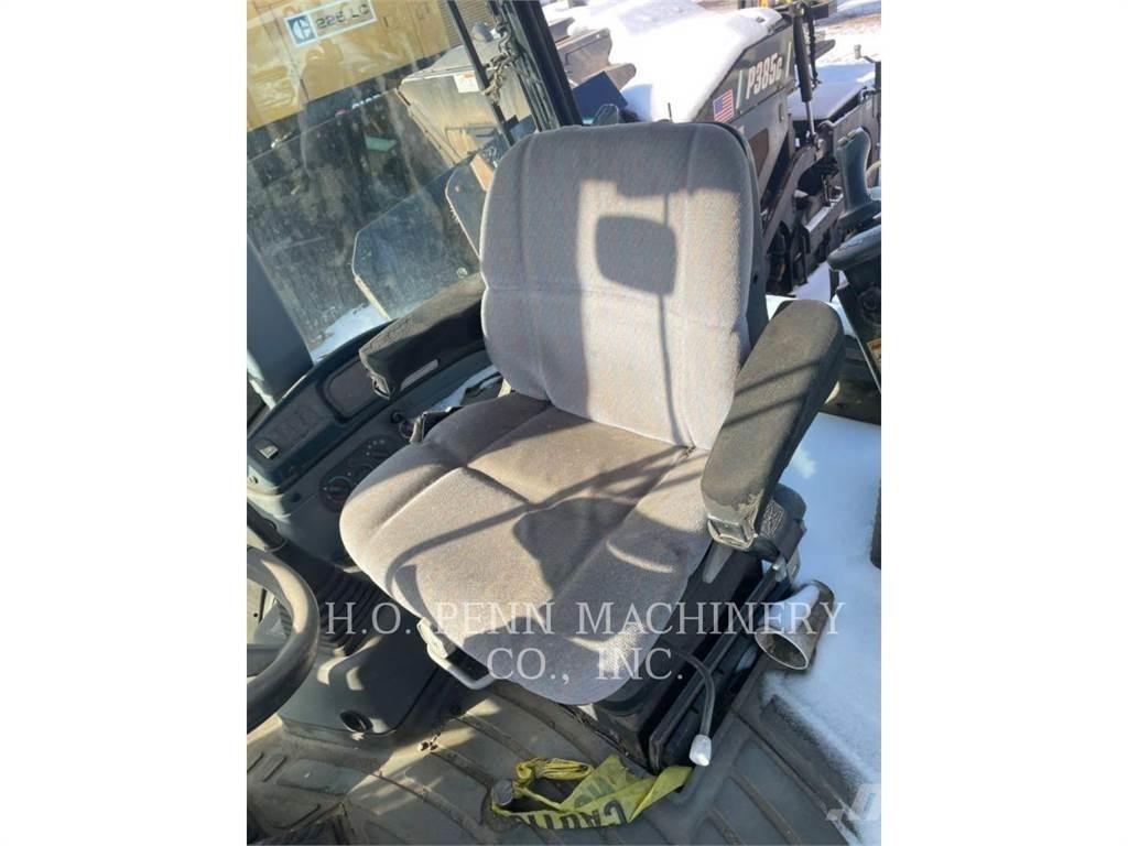 New Holland B95 Товарач със заден ексватор
