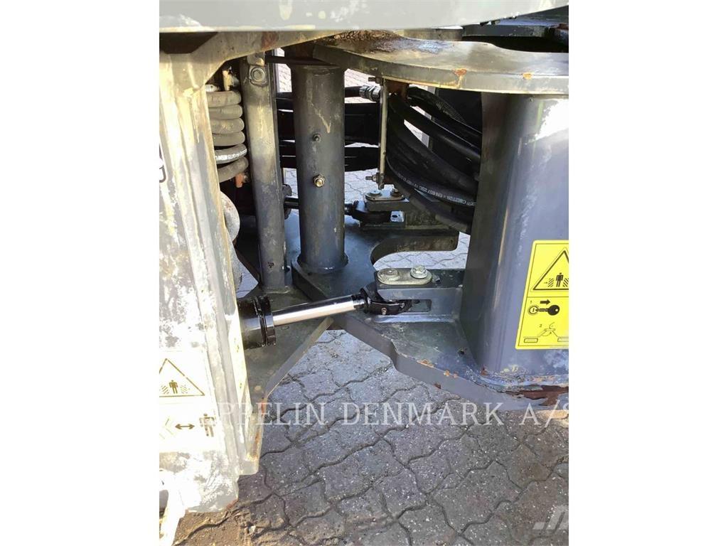 Schaeff TL100 Колесни товарачи