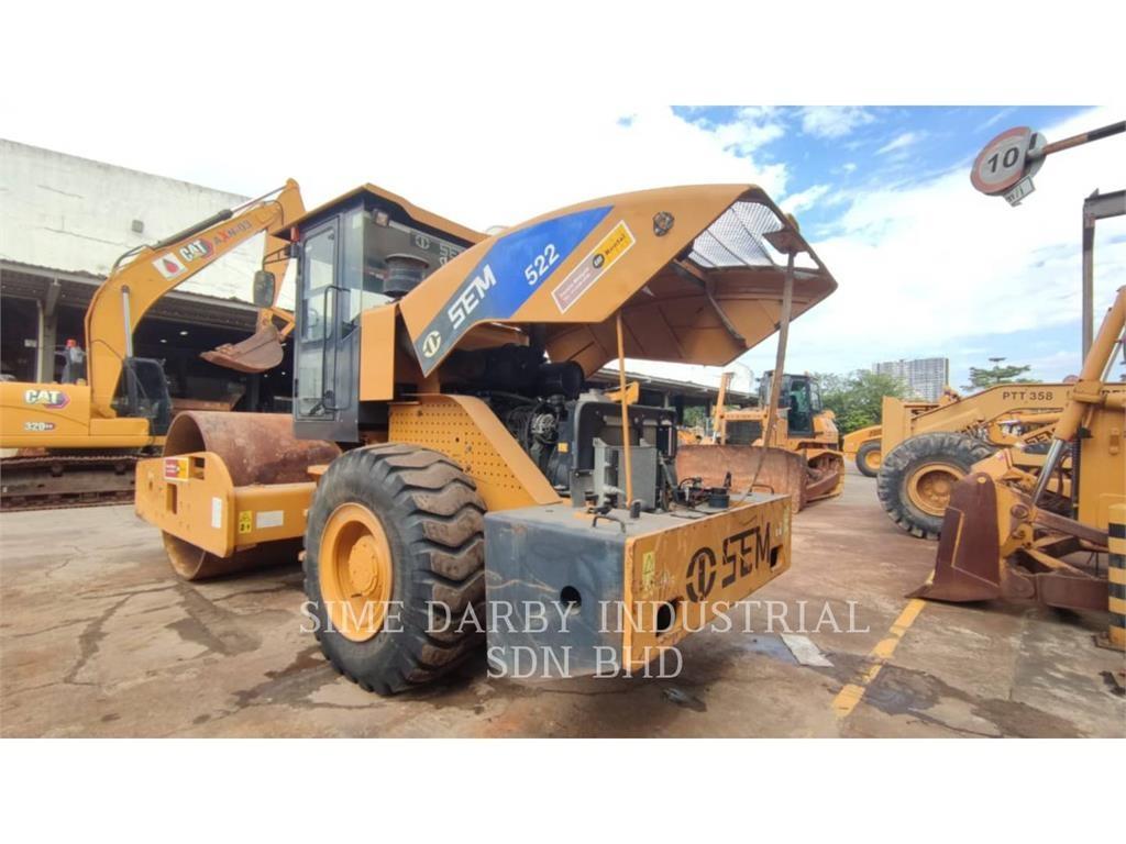 SEM MACHINERY SEM 522 Уплътнители за почва
