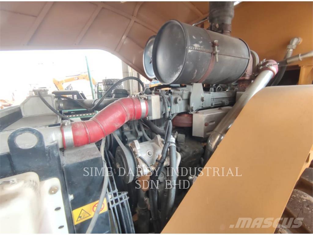 SEM MACHINERY SEM 522 Уплътнители за почва
