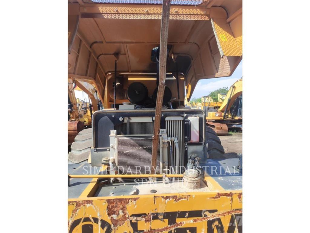 SEM MACHINERY SEM 522 Уплътнители за почва
