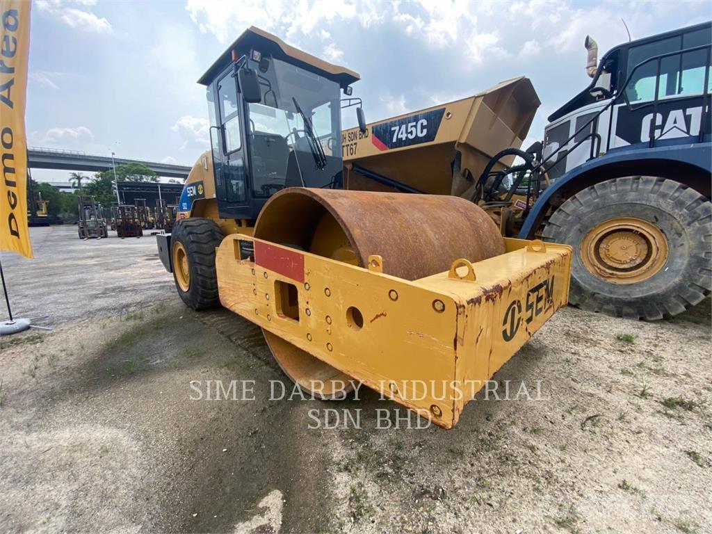 SEM MACHINERY SEM 522 Уплътнители за почва
