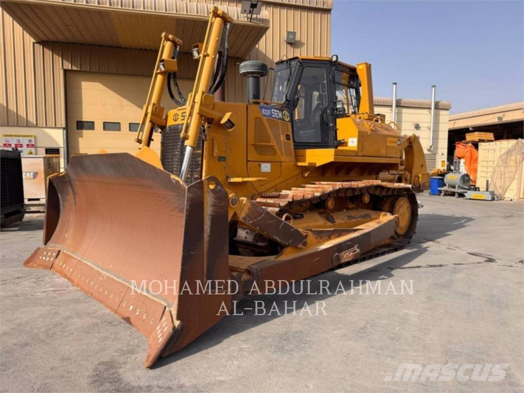 SEM MACHINERY SEM 832F Верижни булдозери
