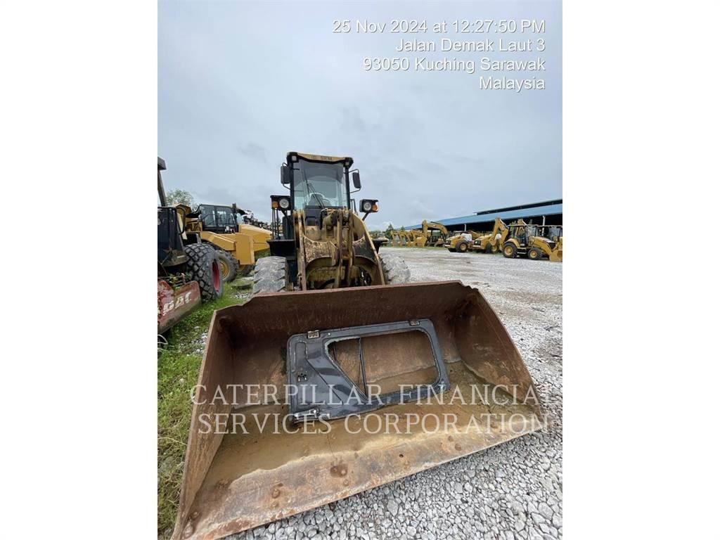 SEM MACHINERY SEM636D Колесни товарачи