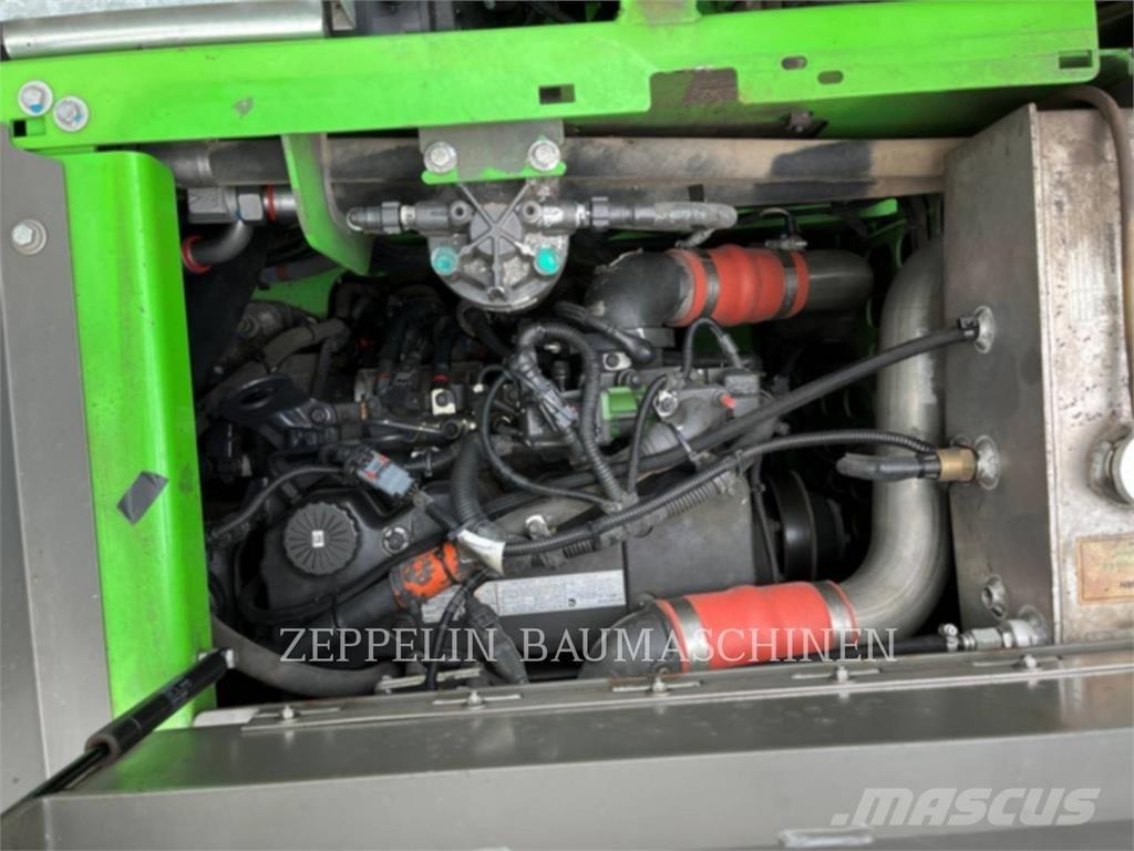 Sennebogen 821E Багери за разрушаване
